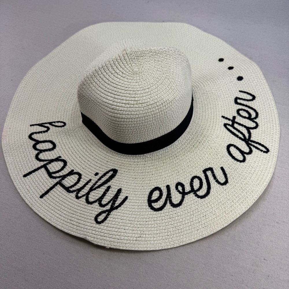 Womens Happily Ever After Sun & Beach Hat